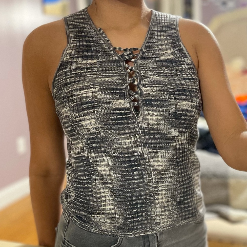 Forever 21 no sleeve top